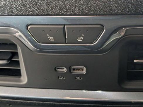 Certified 2024 Chevrolet Silverado 2500 High Country w/ Technology Package image 24