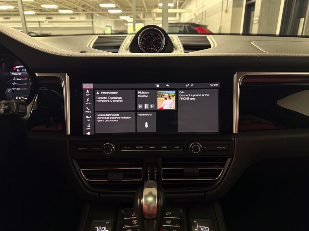 Used 2021 Porsche Macan S AWD/4WD image 12