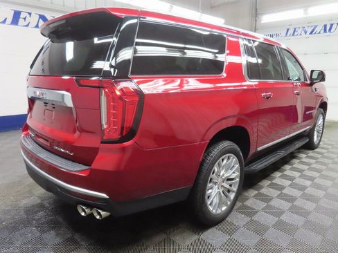 Used 2024 GMC Yukon XL Denali image 4