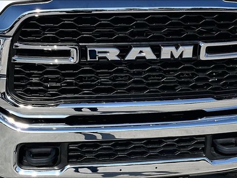 Certified 2022 RAM 2500 Tradesman w/ Chrome Appearance Group AWD/4WD image 32