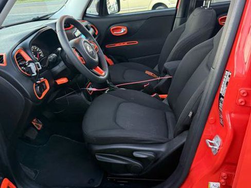 Used 2016 Jeep Renegade Sport w/ Power & Air Group FWD image 13