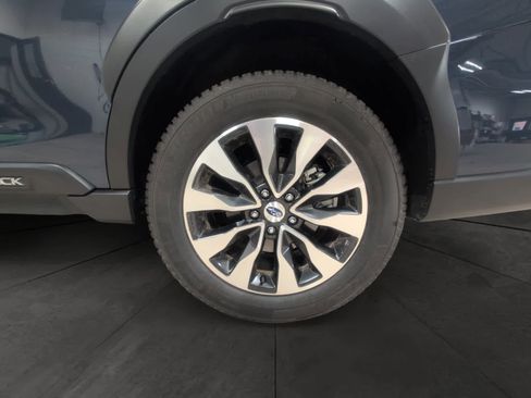 Used 2024 Subaru Outback Touring AWD/4WD image 14