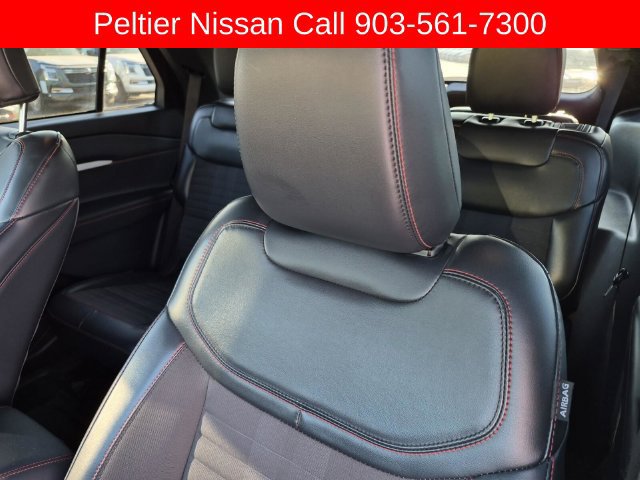 Used 2025 Ford Explorer ST-Line w/ ST-Line Street Pack AWD/4WD image 23