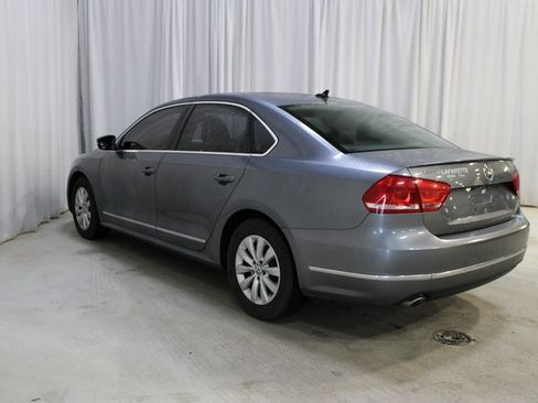 Used 2013 Volkswagen Passat TDI SEL Premium image 4