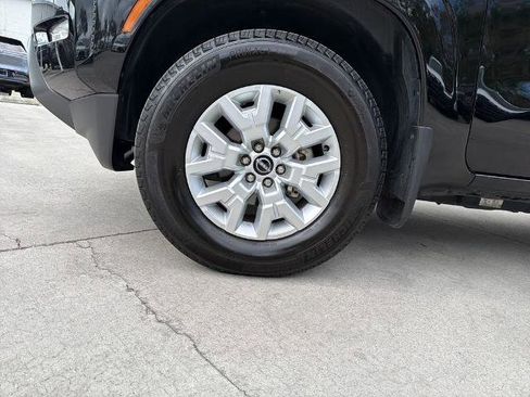 Certified 2024 Nissan Frontier SV w/ SV Convenience Package RWD image 11