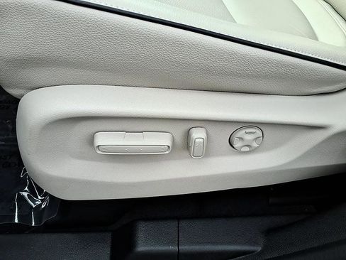 Used 2026 Honda Odyssey Touring image 19