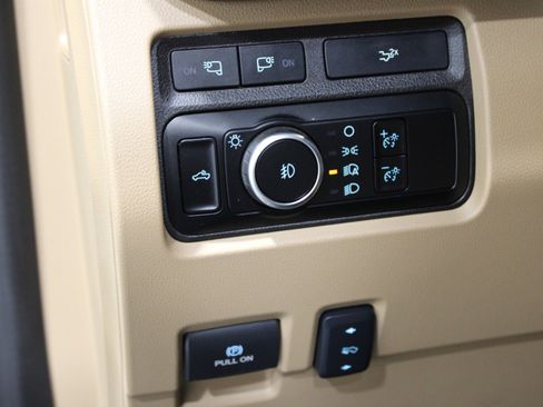 Used 2024 Ford F350 Lariat w/ Lariat Ultimate Package image 8