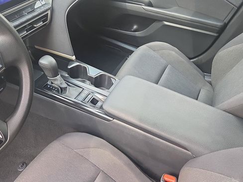 Used 2025 Toyota Camry LE FWD image 18
