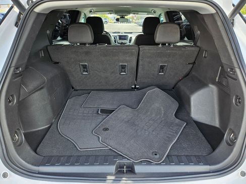 Used 2022 Chevrolet Equinox LT image 31