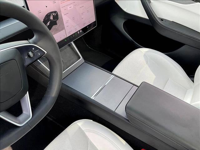 Used 2026 Tesla Model Y 2WD image 12