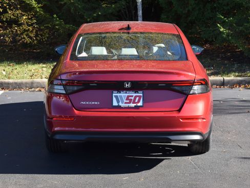New 2025 Honda Accord SE image 7