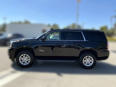 Used 2019 GMC Yukon SLT AWD/4WD image 2