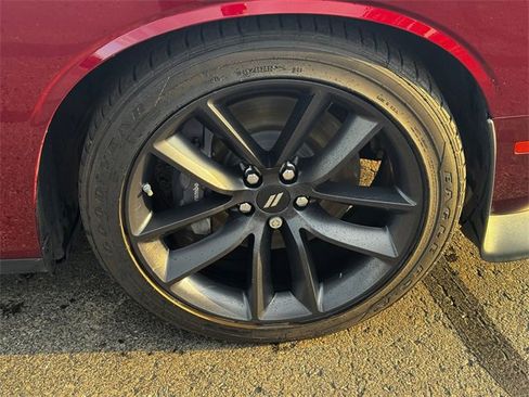 Certified 2022 Dodge Challenger R/T w/ Plus Package image 9