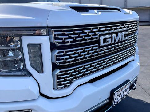Used 2020 GMC Sierra 2500 Denali w/ Denali Ultimate Package image 32