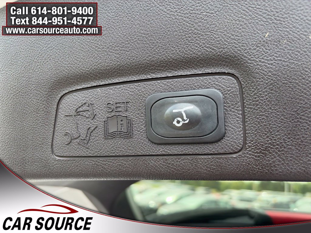 Used 2016 Lincoln MKC Reserve w/ Lincoln MKC Climate Package AWD/4WD image 8