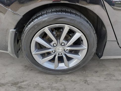 Used 2020 Honda Civic EX image 45