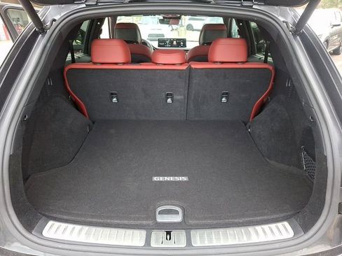 Used 2024 Genesis GV70 2.5T w/ Sport Prestige Package image 28