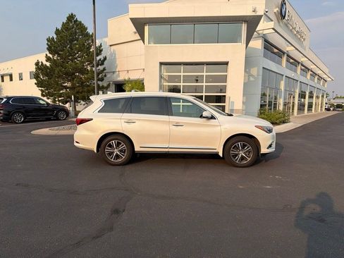 Used 2017 INFINITI QX60 Luxe w/ Premium Package AWD/4WD image 6