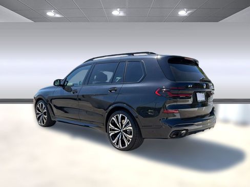 New 2026 BMW X7 M60i image 3