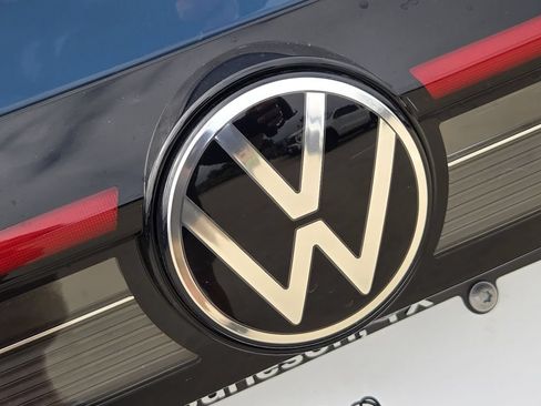 New 2026 Volkswagen Taos S FWD image 9