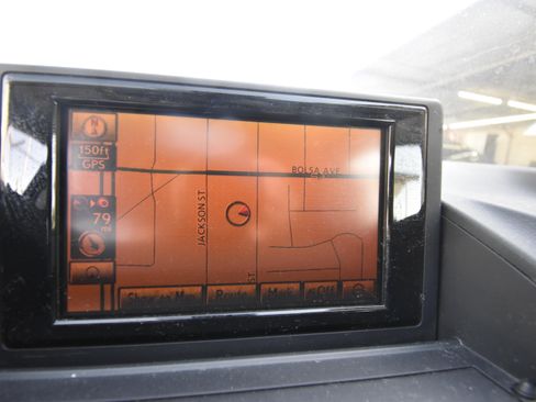 Used 2012 Lexus CT 200h Premium w/ Leather Pkg FWD image 8