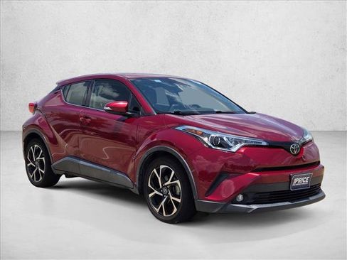 Used 2019 Toyota C-HR Limited FWD image 3