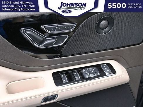 Used 2023 Lincoln Aviator Reserve w/ Equipment Group 201A AWD/4WD image 21