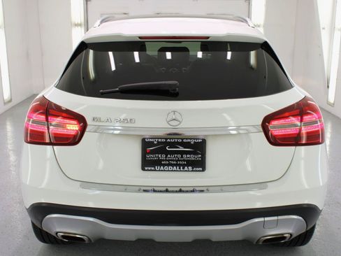 Used 2020 Mercedes-Benz GLA 250 w/ Convenience Package image 8