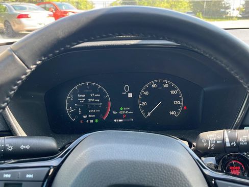 Used 2025 Honda CR-V EX-L image 11