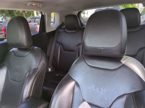 Used 2020 Jeep Compass Limited AWD/4WD image 8