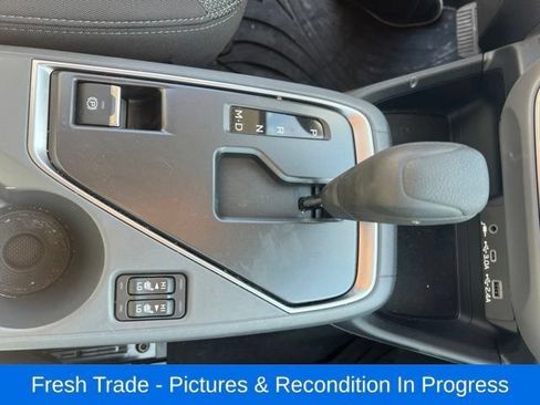 Used 2024 Subaru Crosstrek 2.0i Premium AWD/4WD image 9