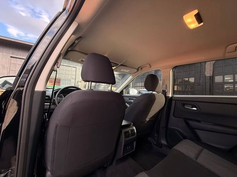 Used 2026 Nissan Rogue SV image 16