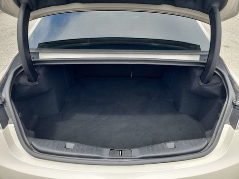 Used 2020 Lincoln MKZ FWD image 9
