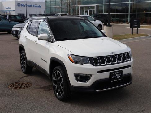 Used 2018 Jeep Compass Limited w/ Navigation Group image 2