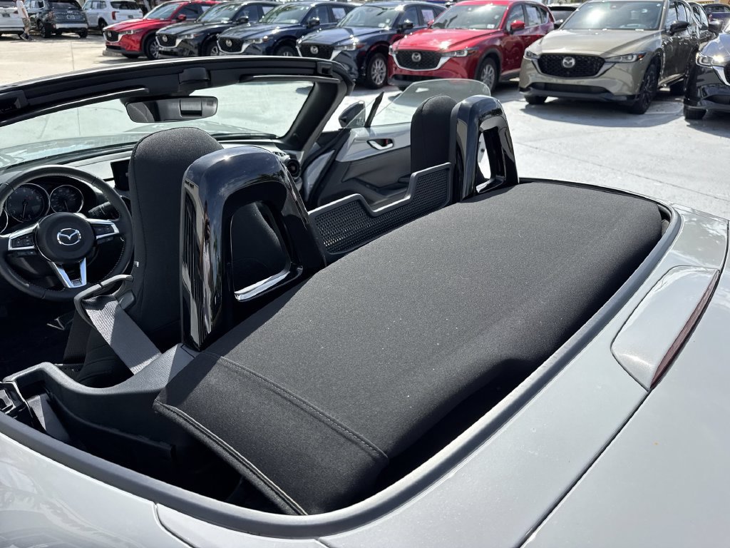Used 2025 MAZDA MX-5 Miata Club RWD image 34