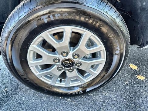 Used 2025 Toyota Tacoma SR5 image 19