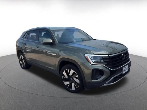 Used 2026 Volkswagen Atlas Cross Sport SE AWD/4WD image 3