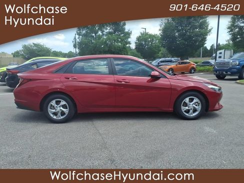 Used 2022 Hyundai Elantra SE w/ Cargo Package FWD image 6