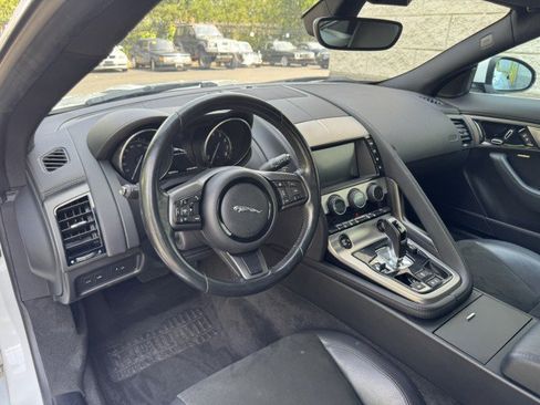 Used 2017 Jaguar F-TYPE Coupe RWD image 6
