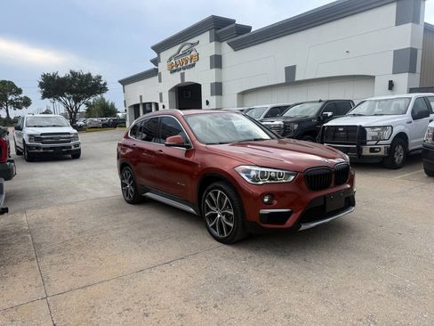 Used 2018 BMW X1 sDrive28i FWD image 2