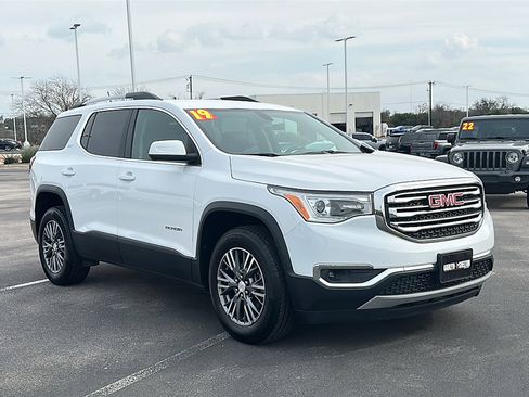 Used 2019 GMC Acadia SLT image 10