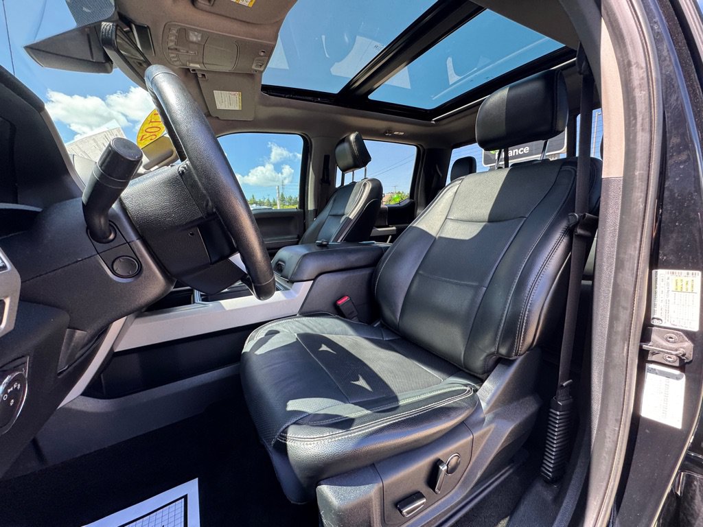 Used 2017 Ford F250 Lariat w/ Lariat Ultimate Package AWD/4WD image 8