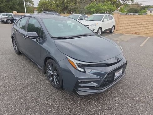 Used 2023 Toyota Corolla SE w/ SE Premium Package FWD image 7