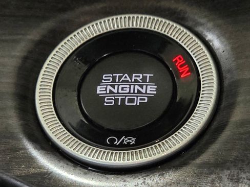 Used 2021 Jeep Grand Cherokee L Limited image 32