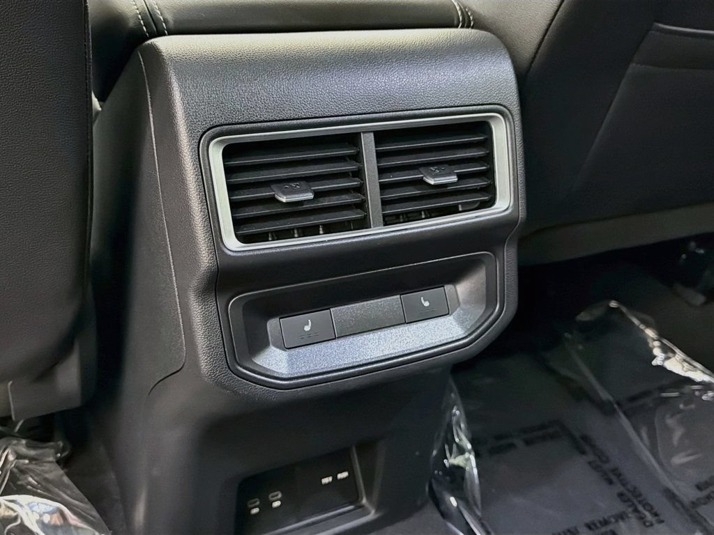 Used 2026 Volkswagen Atlas Cross Sport SEL R-Line AWD/4WD image 25