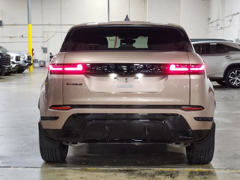 Used 2024 Land Rover Range Rover Evoque Dynamic SE AWD/4WD image 10