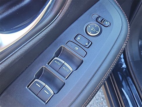 Certified 2023 Honda HR-V Sport image 23