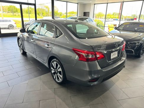 Used 2016 Nissan Sentra SL w/ SL Premium Package FWD image 3