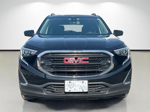 Used 2020 GMC Terrain SLE w/ Driver Convenience Package FWD image 8