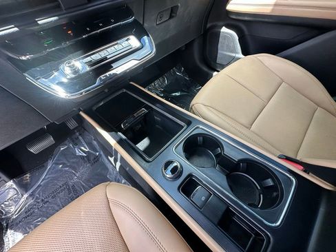 Used 2023 Lincoln Corsair Reserve FWD image 27
